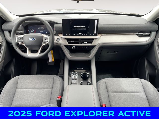 2025 Ford Explorer photo 10