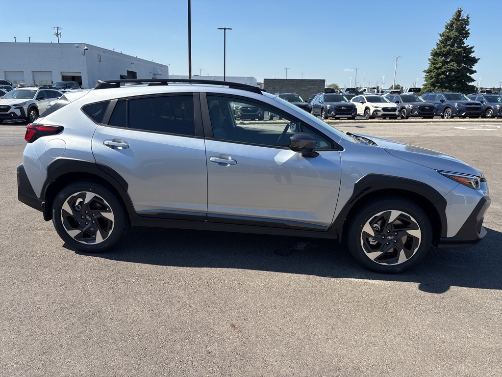 2025 Subaru Crosstrek Limited photo 2