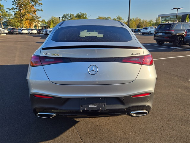 2026 Mercedes Benz GLC 300 4MATIC photo 4