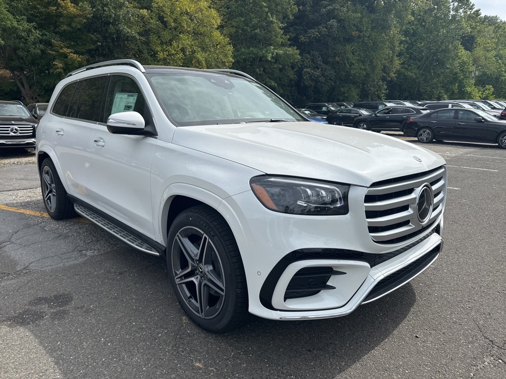 2026 Mercedes-Benz GLS Base's photo