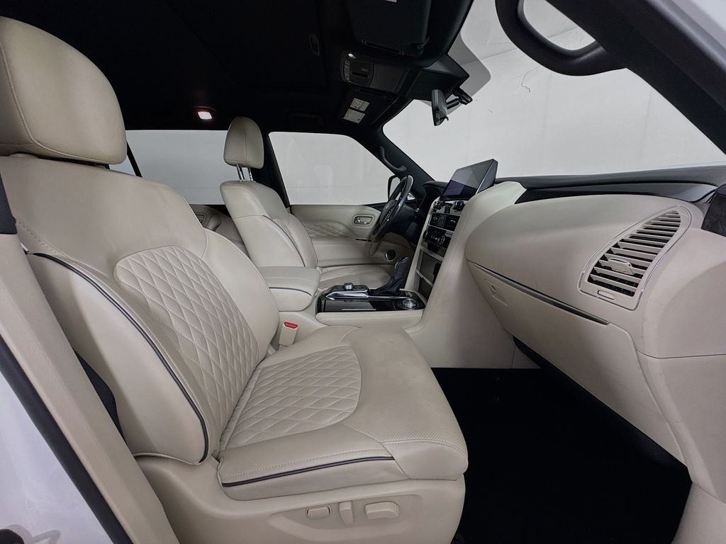 2024 Infiniti QX80 Sensory photo 31
