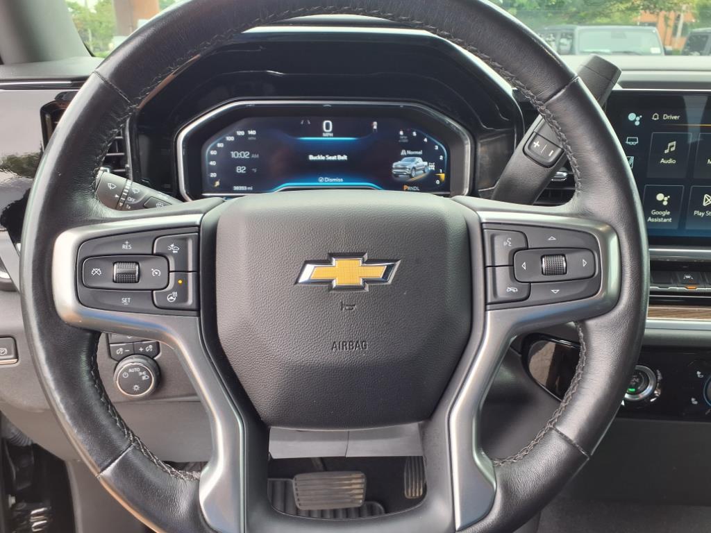 2022 Chevrolet Silverado 1500 LT photo 12