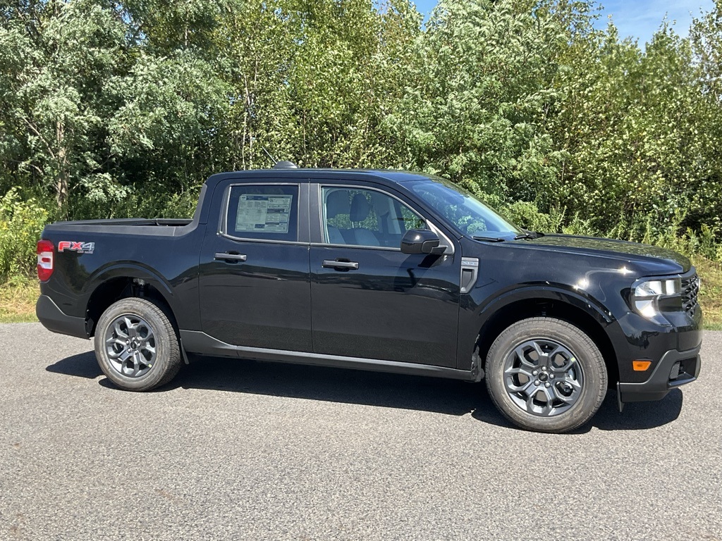 2025 Ford Maverick XLT's photo