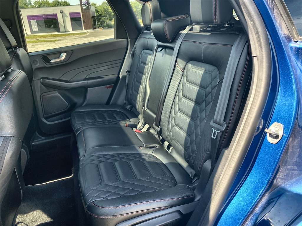 2023 Ford Escape ST-Line Elite photo 23
