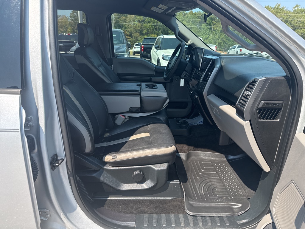 2018 Ford F-150 XLT photo 2