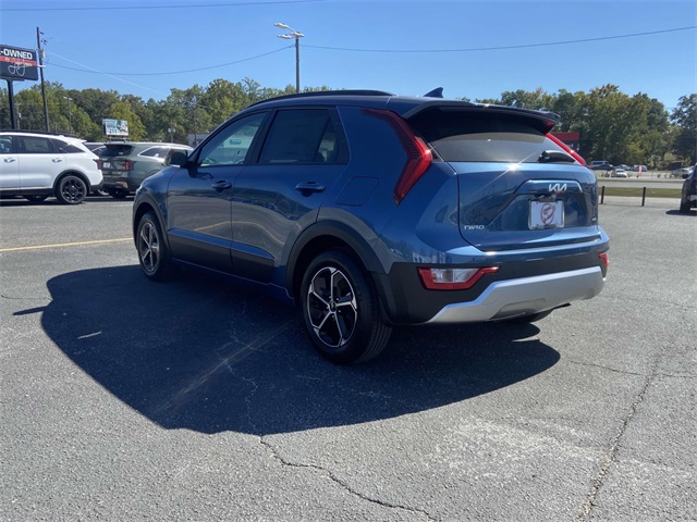 2025 Kia Niro EX photo 4