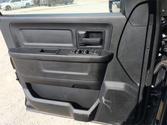 2026 Ram 3500 Tradesman photo 12