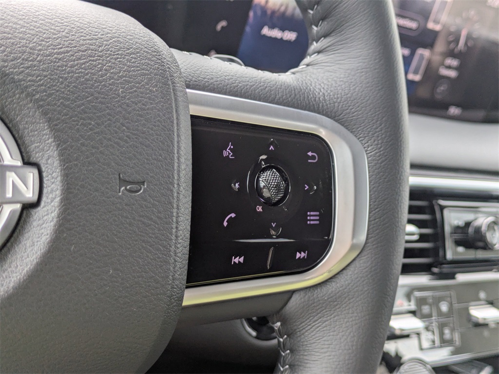 2025 Nissan Armada SV photo 27