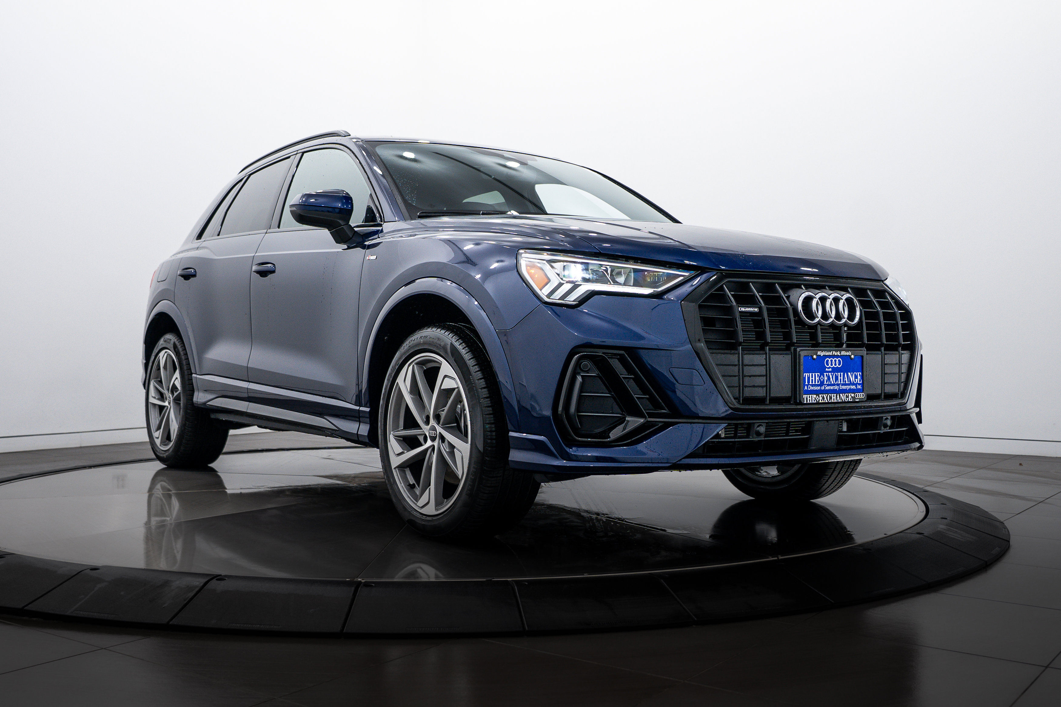 2025 Audi Q3 S Line Premium's photo