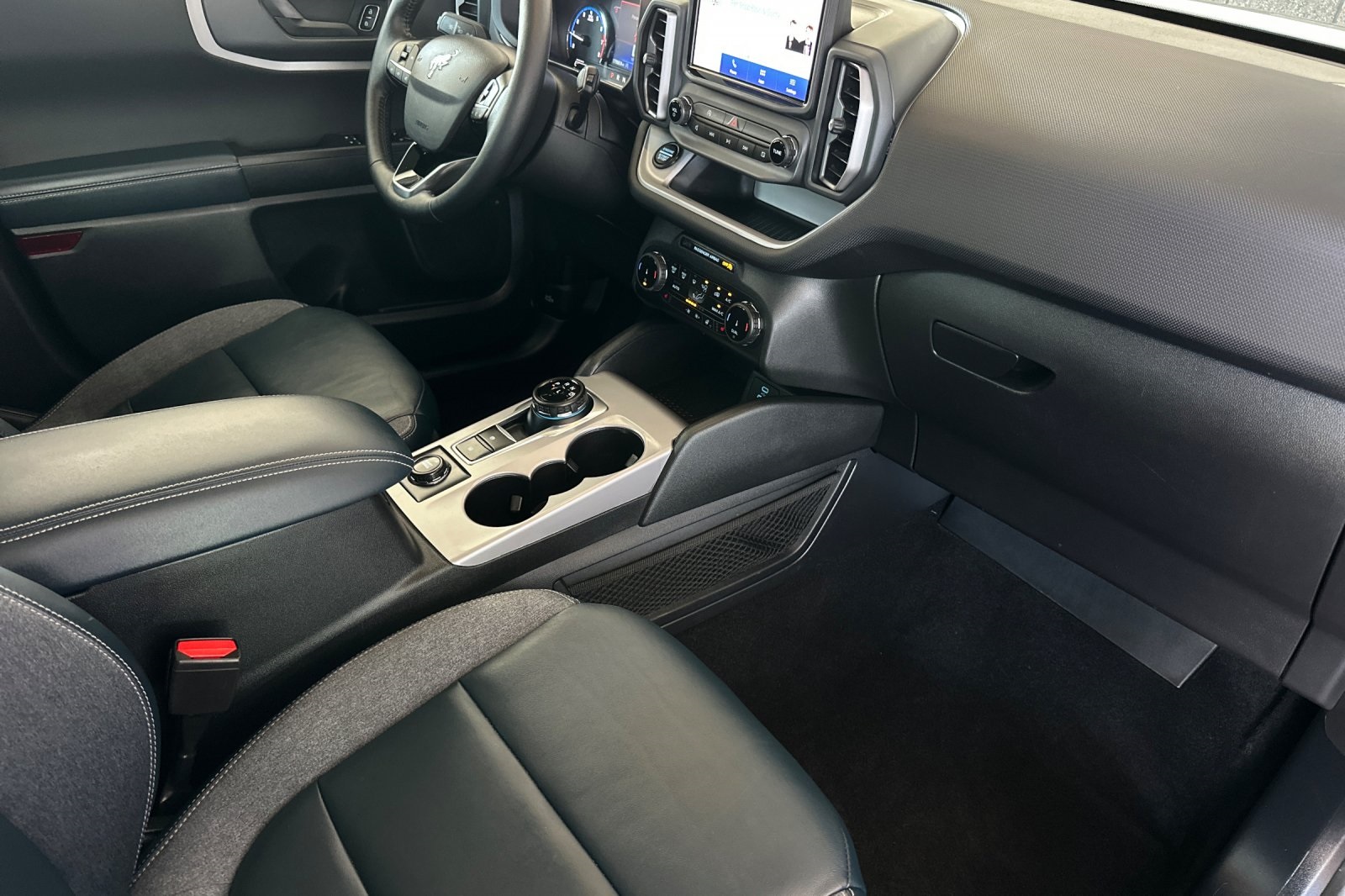 2022 Ford Bronco Sport Outer Banks photo 15