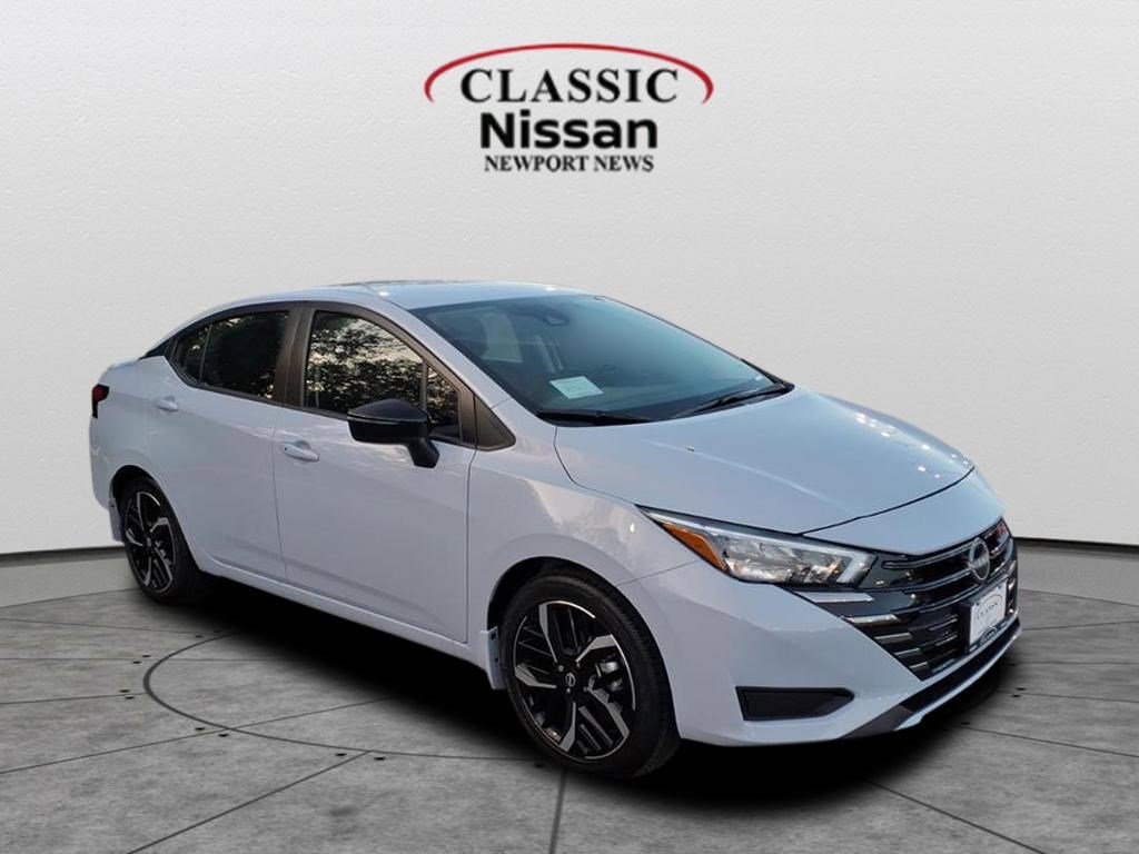 2025 Nissan Versa Sedan SR's photo