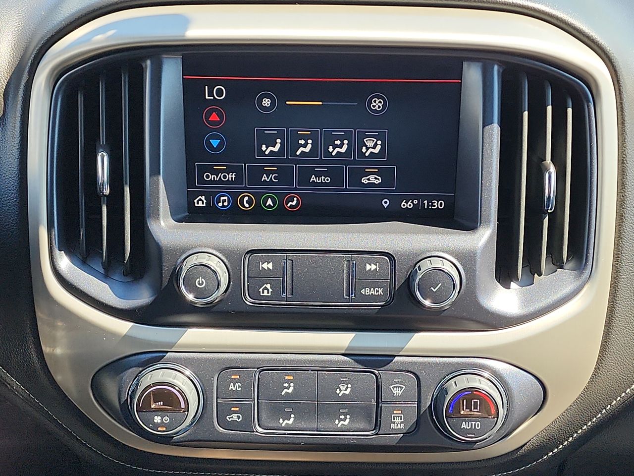 2022 Gmc Canyon Denali photo 18