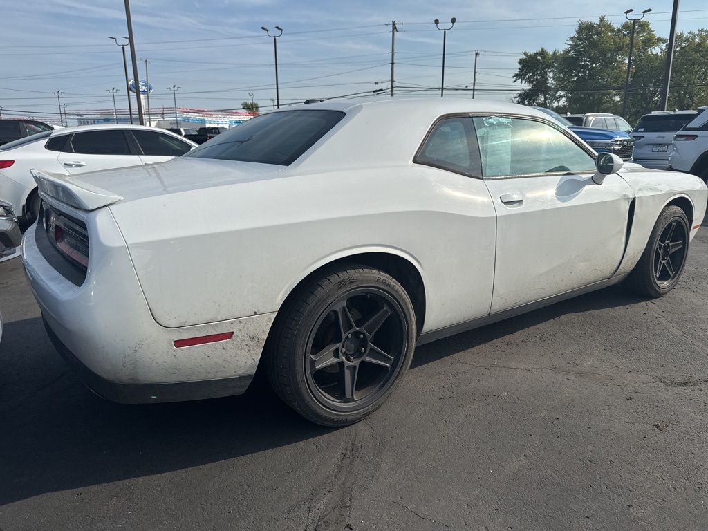 2019 Dodge Challenger SXT photo 5
