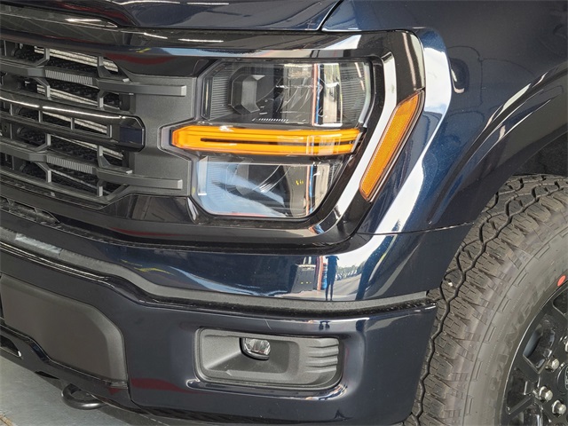2025 Ford F-150 XLT photo 9