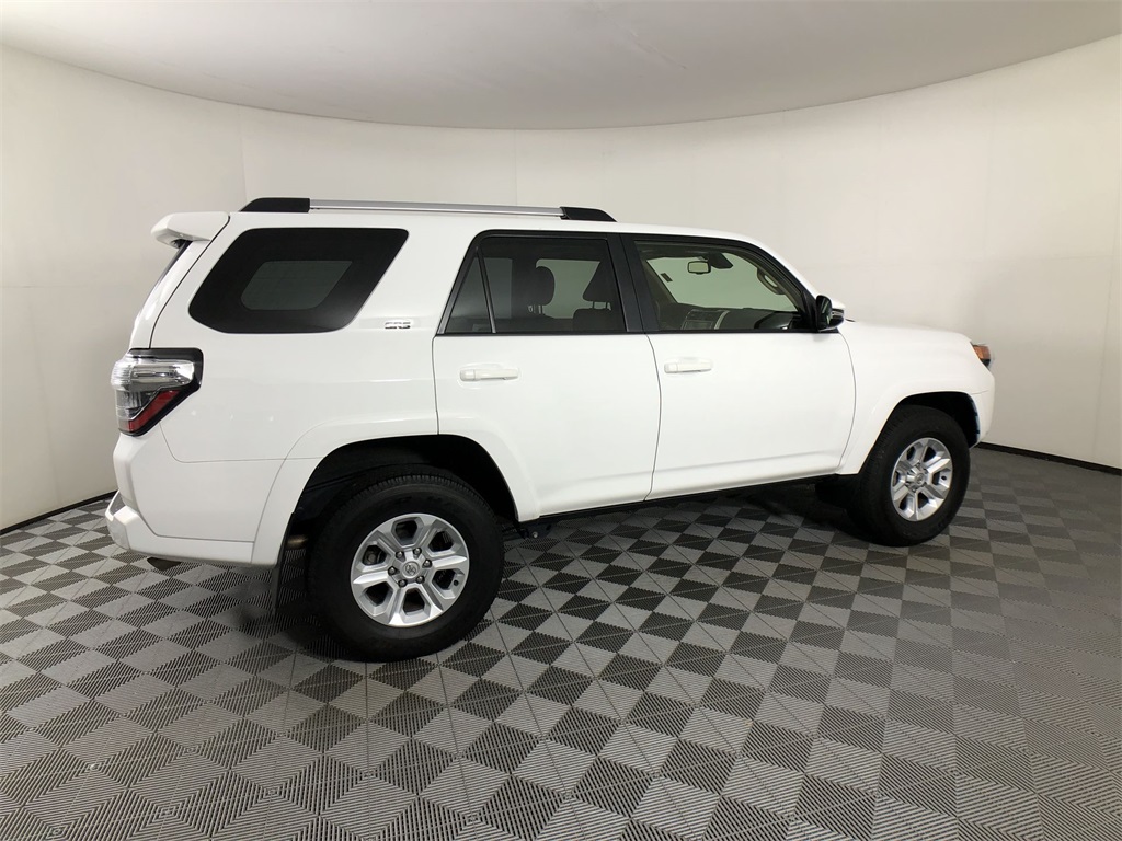 2024 Toyota 4Runner SR5 Premium photo 2
