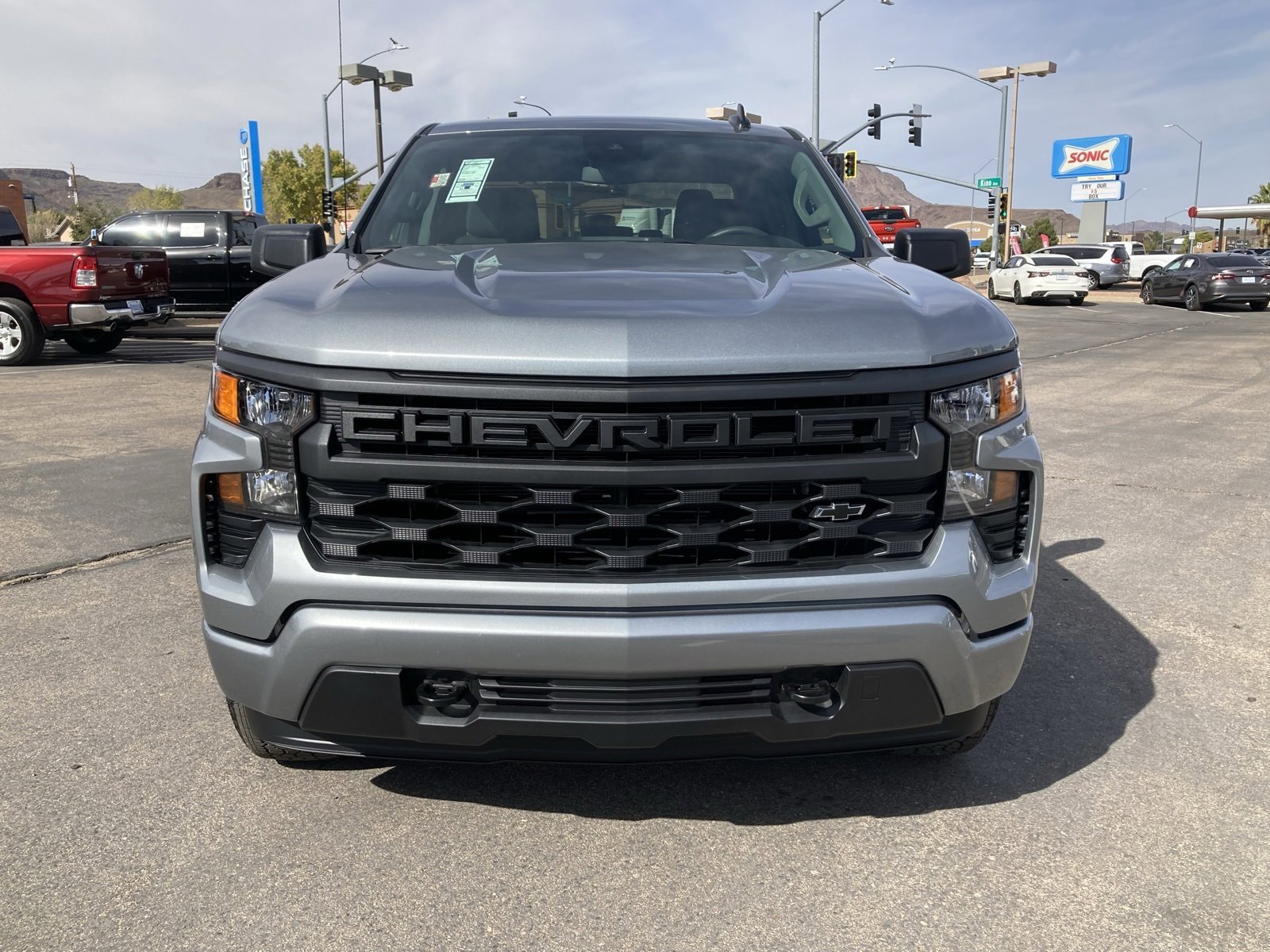 2026 Chevrolet Silverado 1500 Custom photo 2