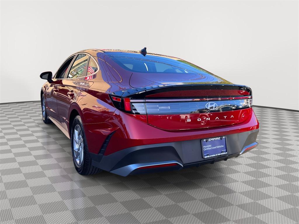 2025 Hyundai Sonata SE photo 3