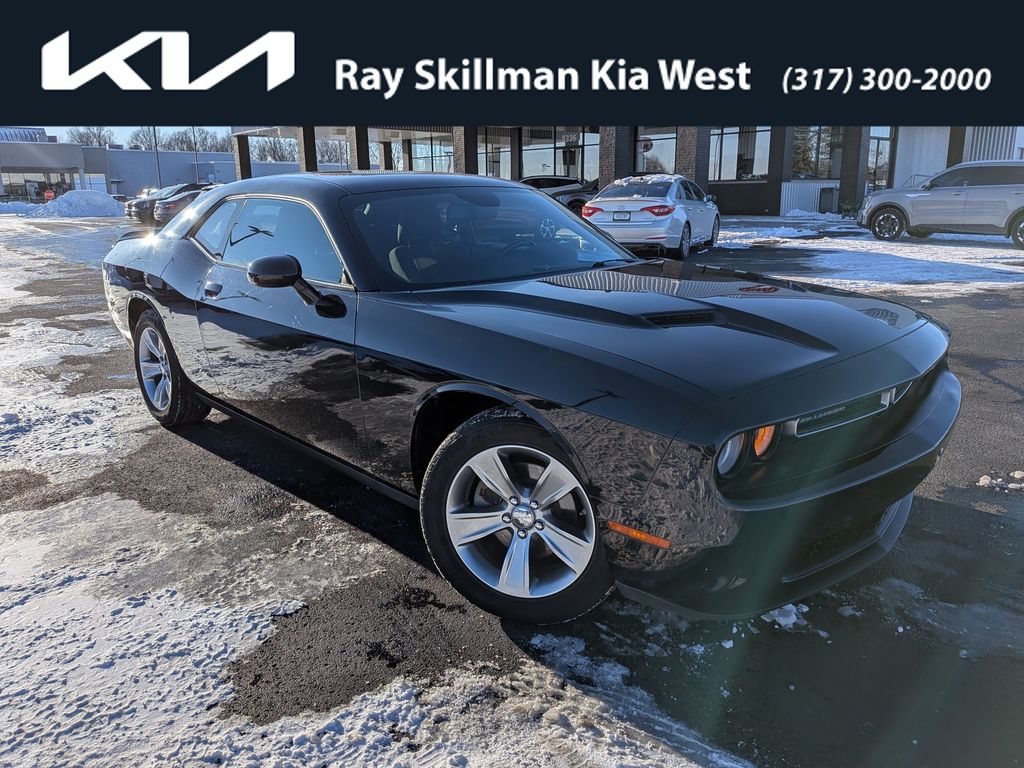 2022 Dodge Challenger SXT