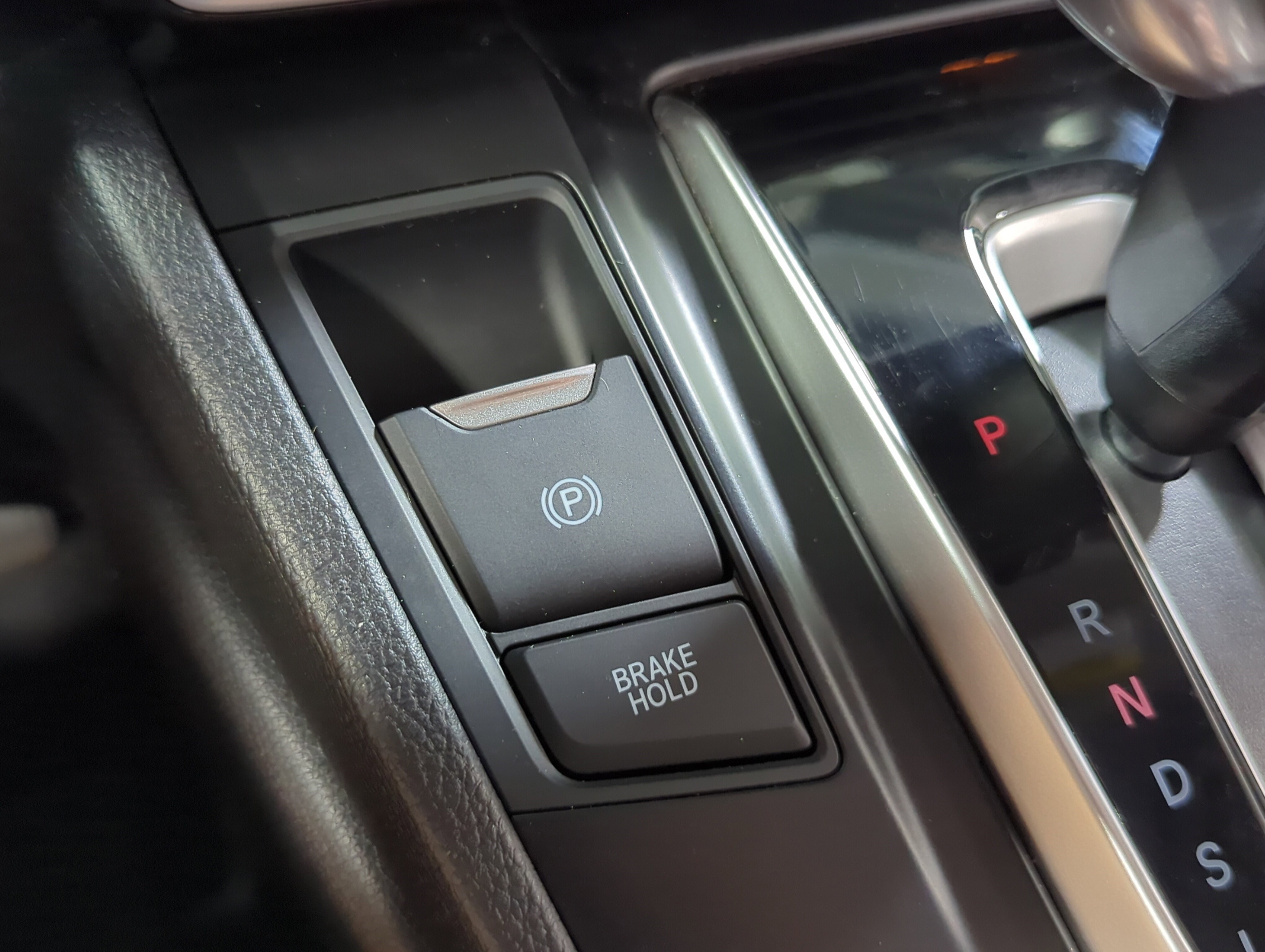 2020 Honda CR-V LX photo 18