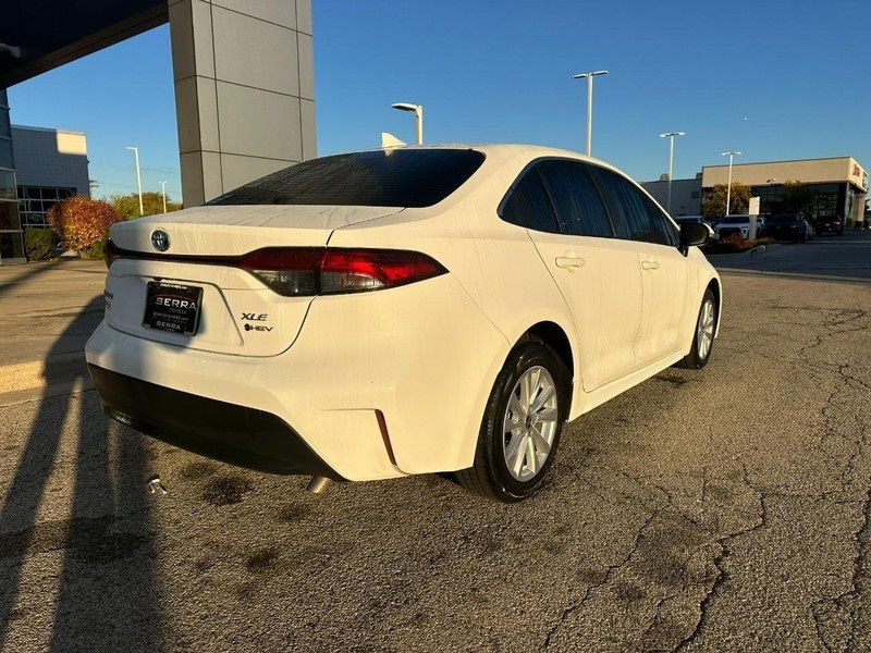 2025 Toyota Corolla Hybrid XLE photo 3