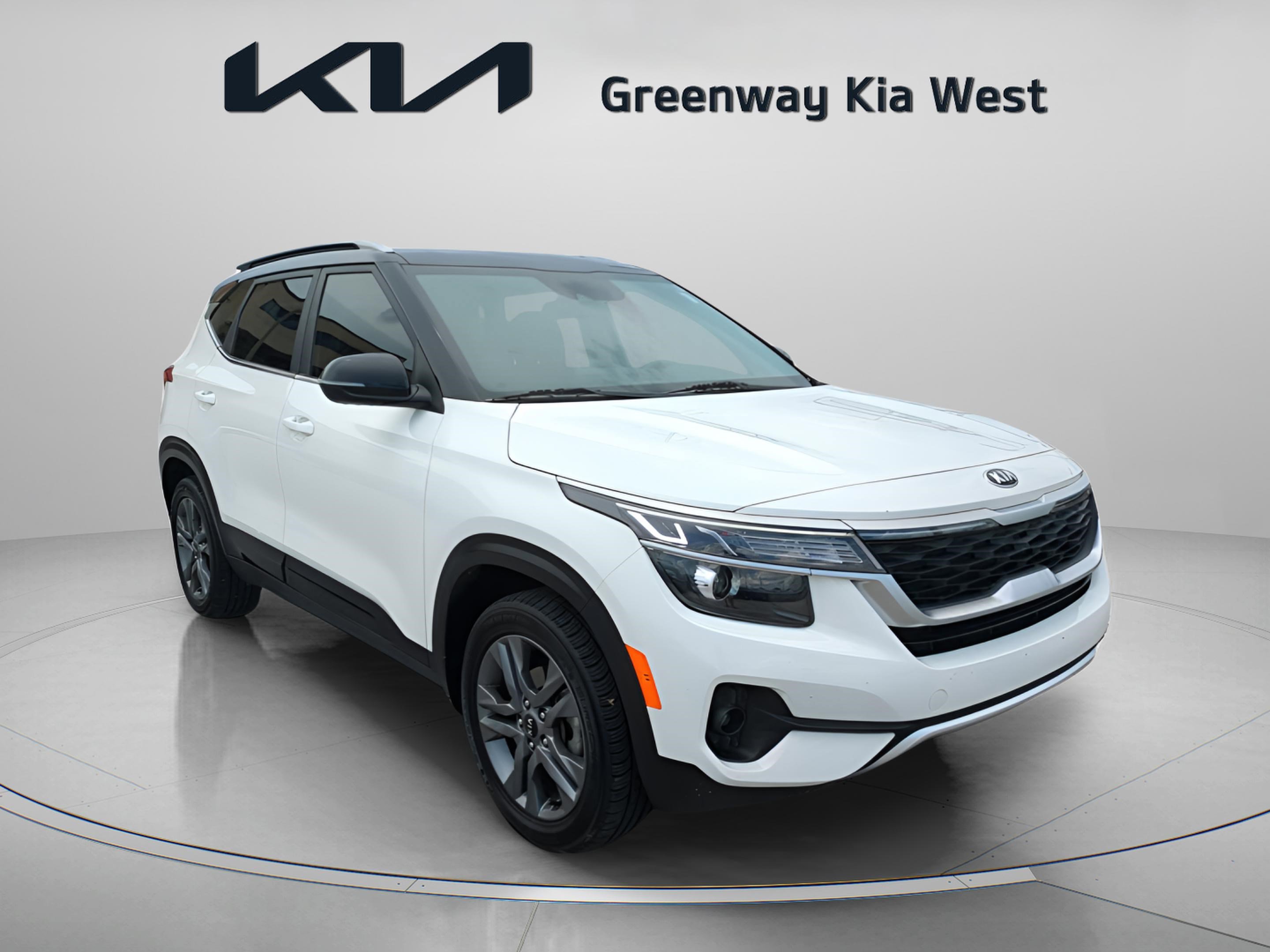 2021 Kia Seltos S's photo