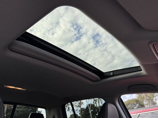 2023 Honda Ridgeline RTL photo 2