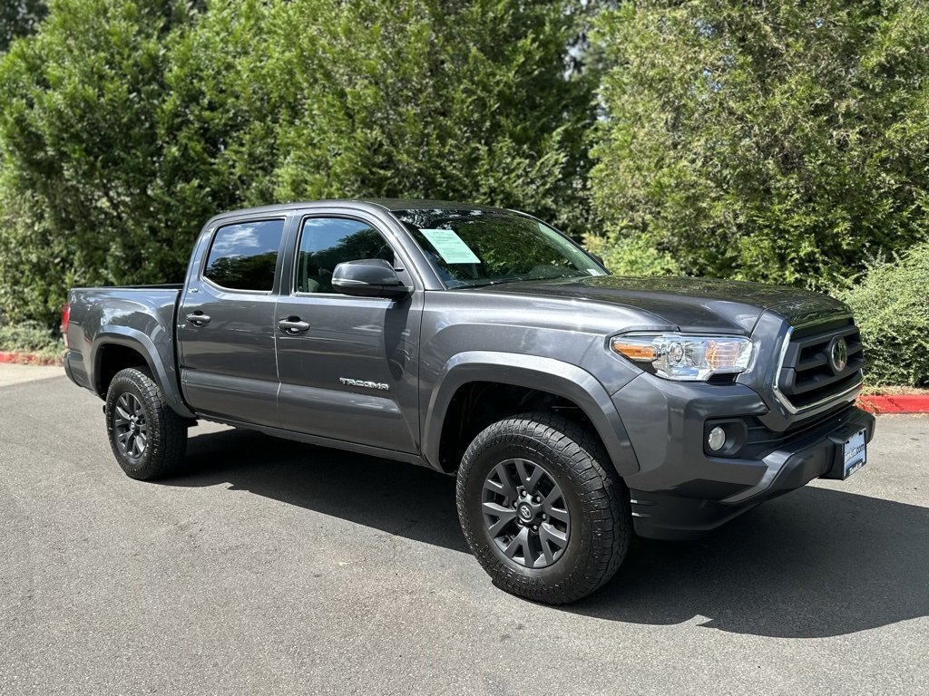 2023 Toyota Tacoma SR5 photo 2