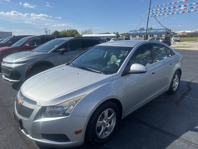 2013 Chevrolet Cruze photo 3