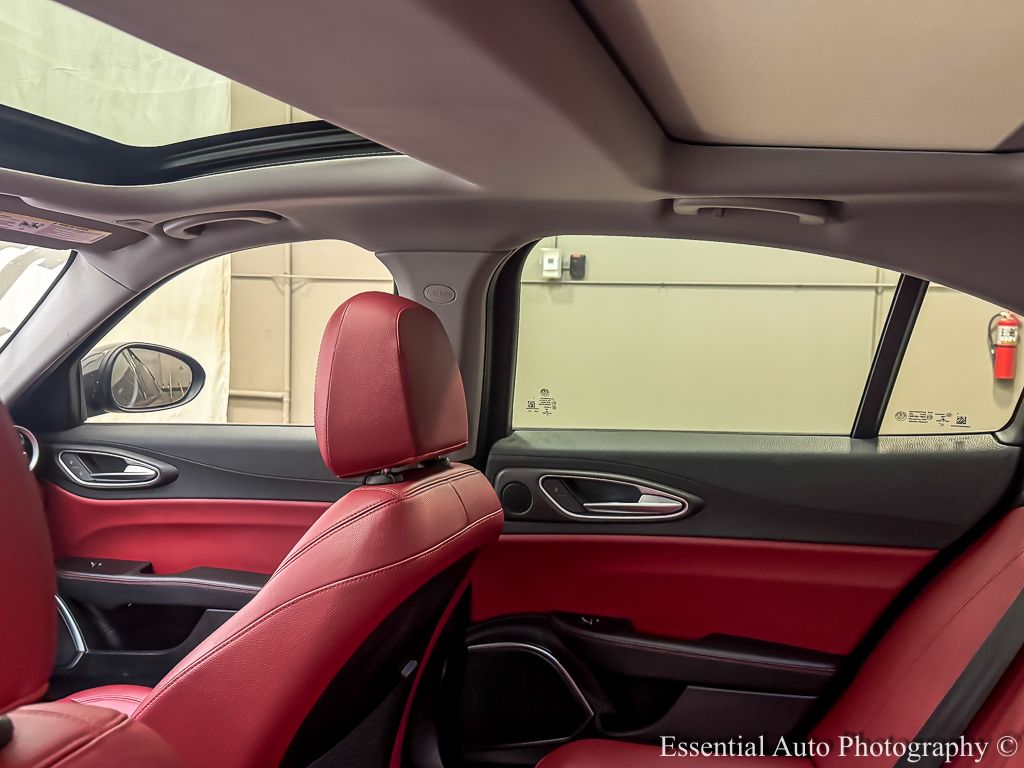 2021 ALFA ROMEO GIULIA (952) - Image 11