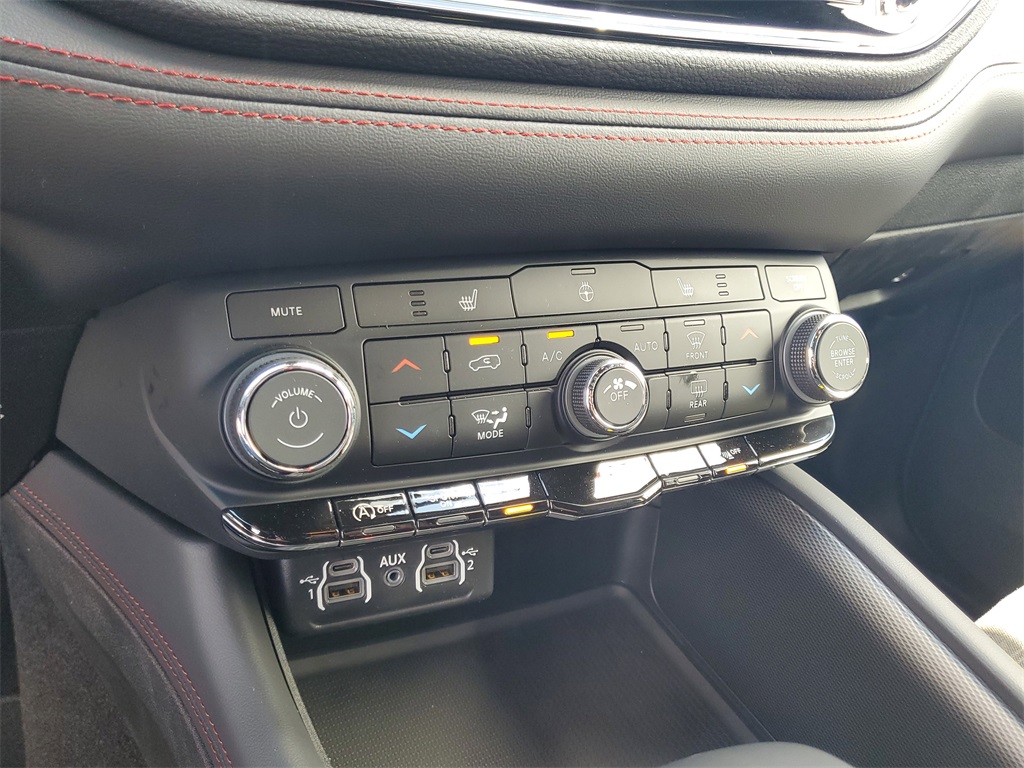 2025 Dodge Durango GT photo 17