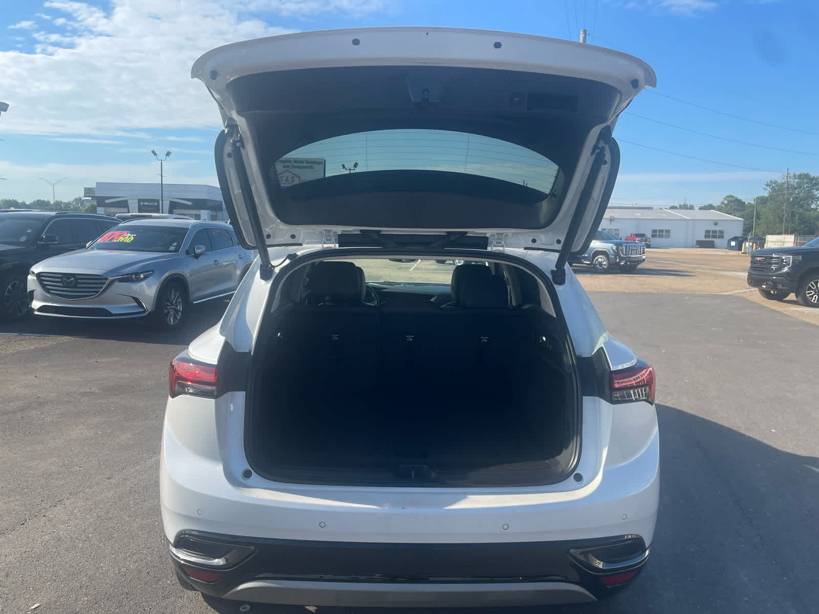 2023 Buick Envision Essence photo 8