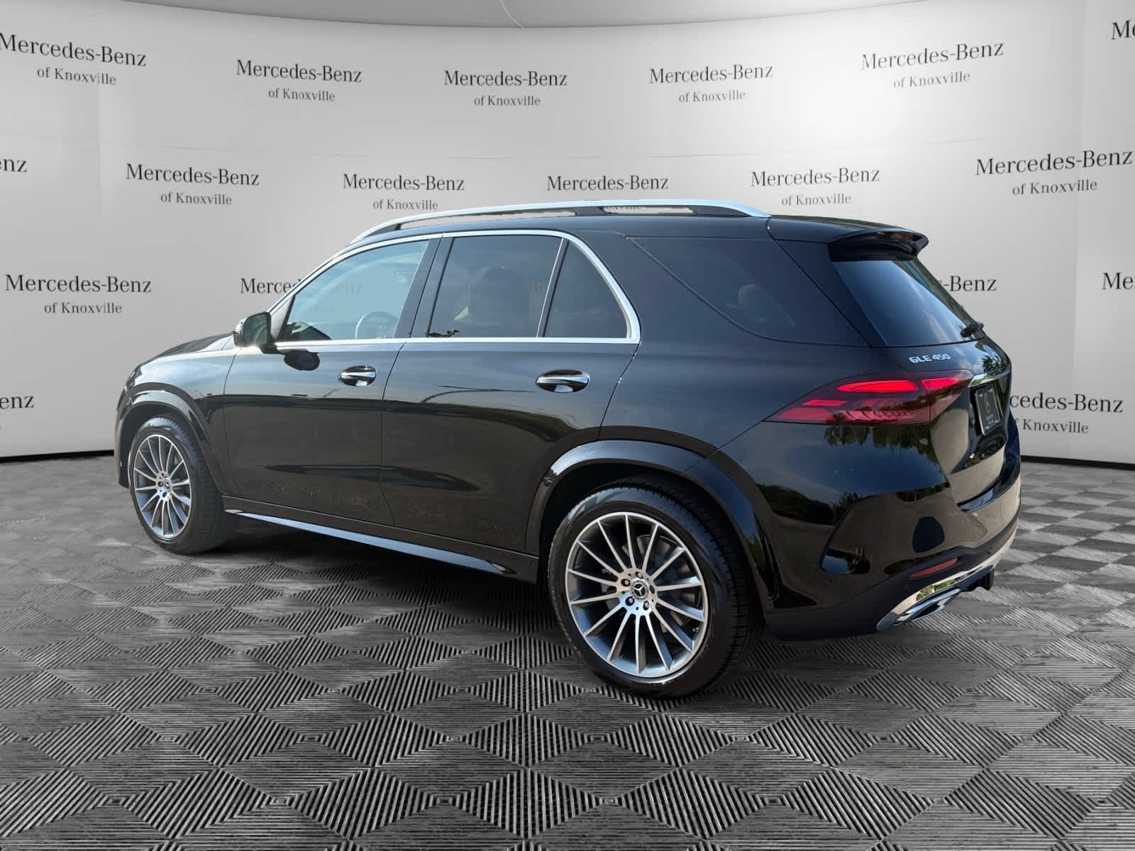 2026 Mercedes Benz GLE 450 4MATIC photo 2