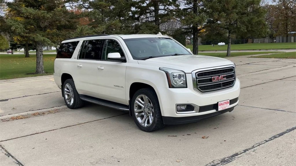 Used 2015 GMC Yukon XL SLT with VIN 1GKS2HKC7FR518995 for sale in Oslo, Minnesota