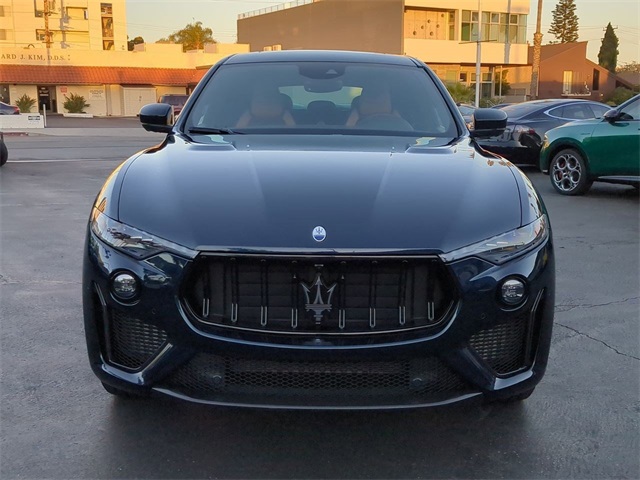2024 Maserati Levante Trofeo photo 2