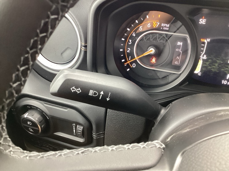 2025 Jeep Gladiator Sport photo 31