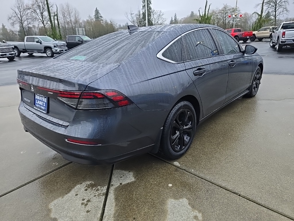 2023 Honda Accord LX photo 3