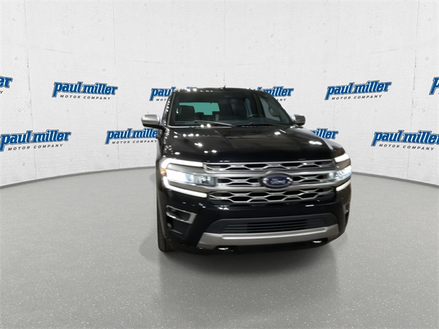 2023 Ford Expedition Platinum photo 2
