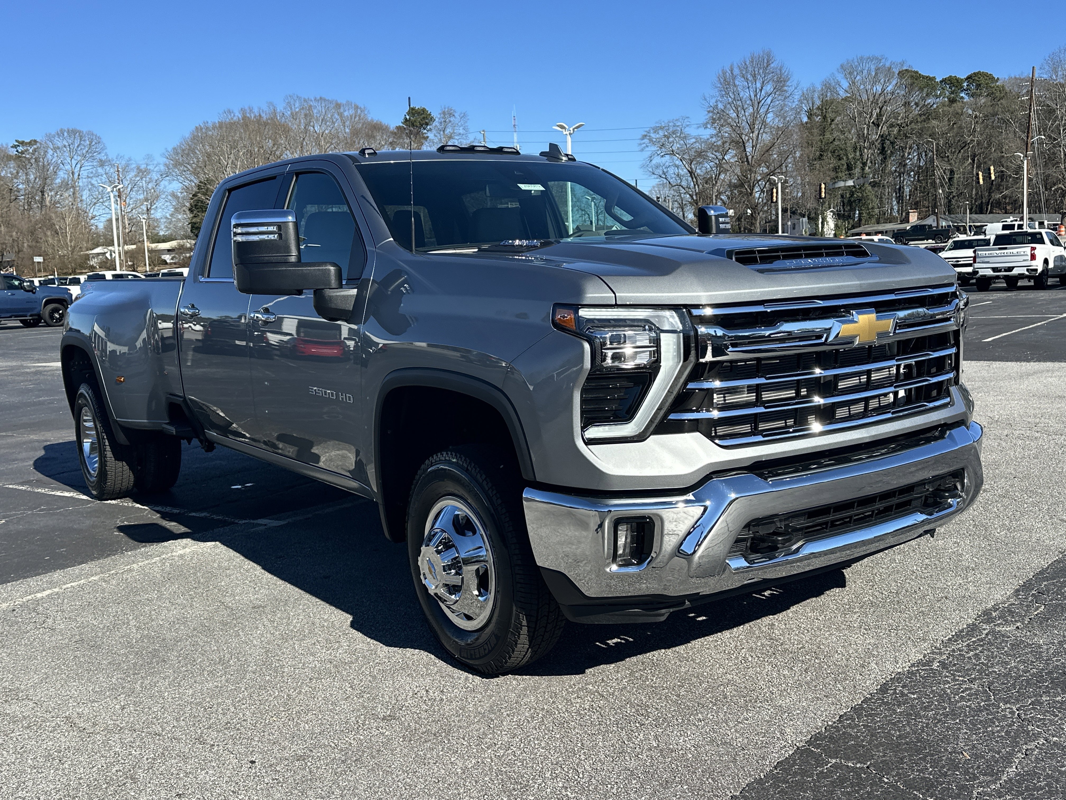 2026 Chevrolet Silverado HD LTZ's photo
