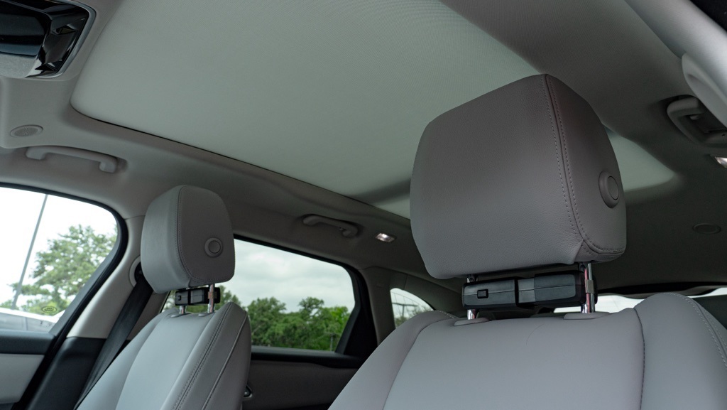 2025 Land Rover Range Rover Velar SE photo 29