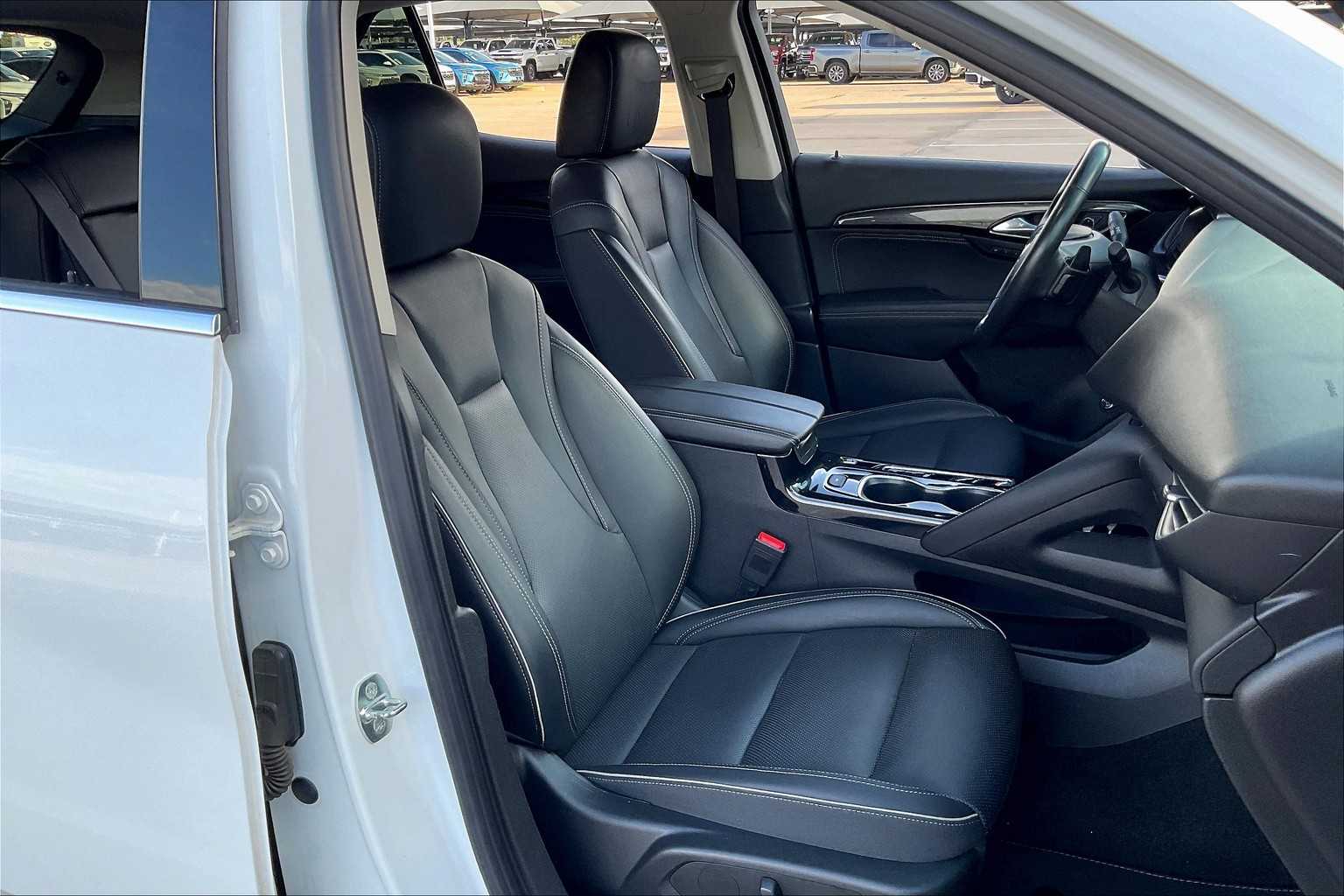 2023 Buick Envision Essence photo 8