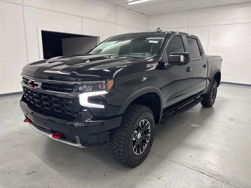 2025 Chevrolet Silverado 1500 ZR2 photo 2