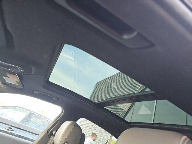 2022 Audi Q5 Sportback Premium 45 TFSI S line photo 3