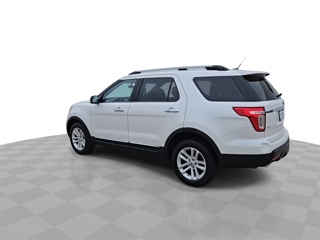 2015 Ford Explorer XLT photo 6