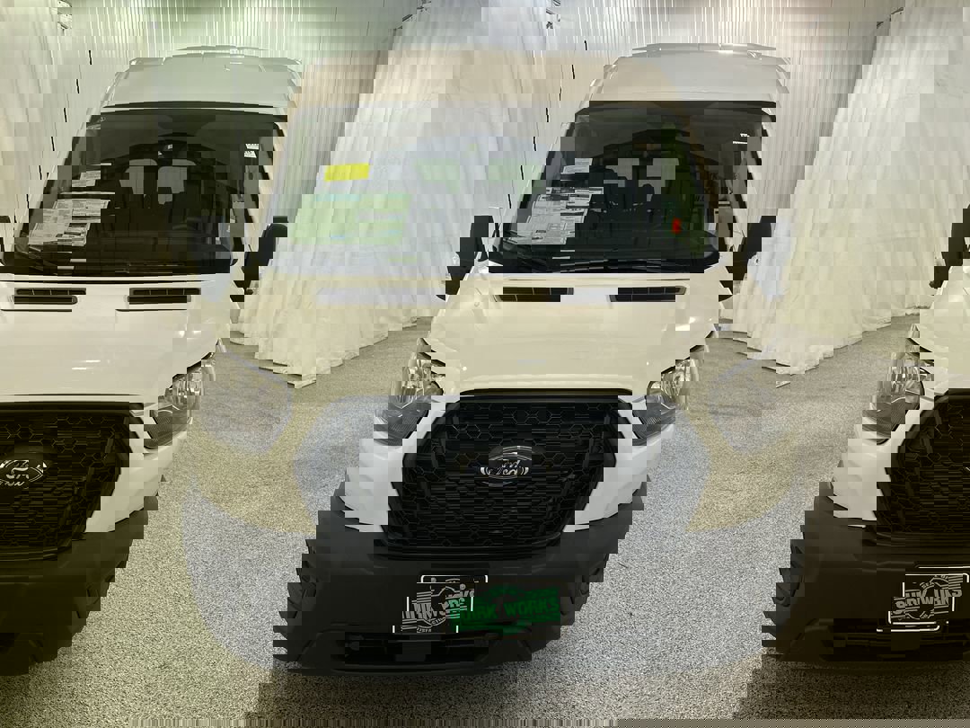 2025 Ford Transit Passenger XL photo 2