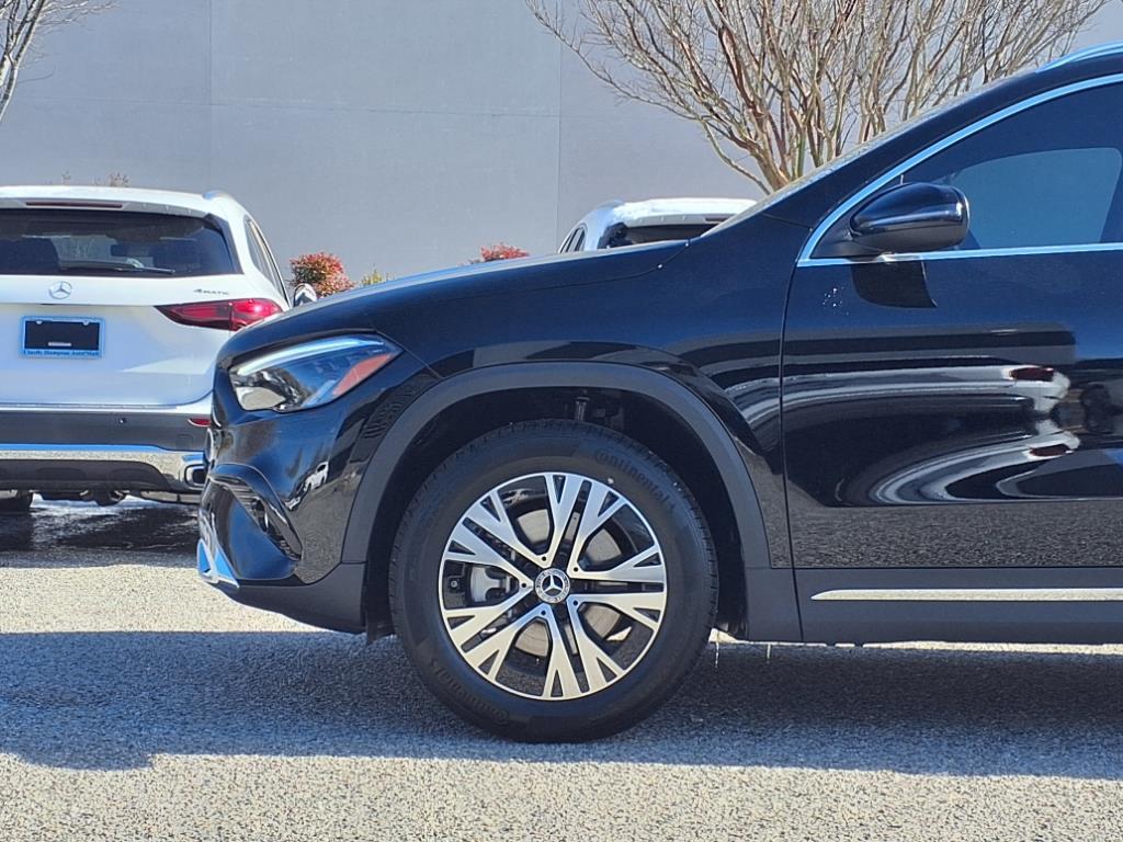 2025 Mercedes Benz GLA 250 photo 4
