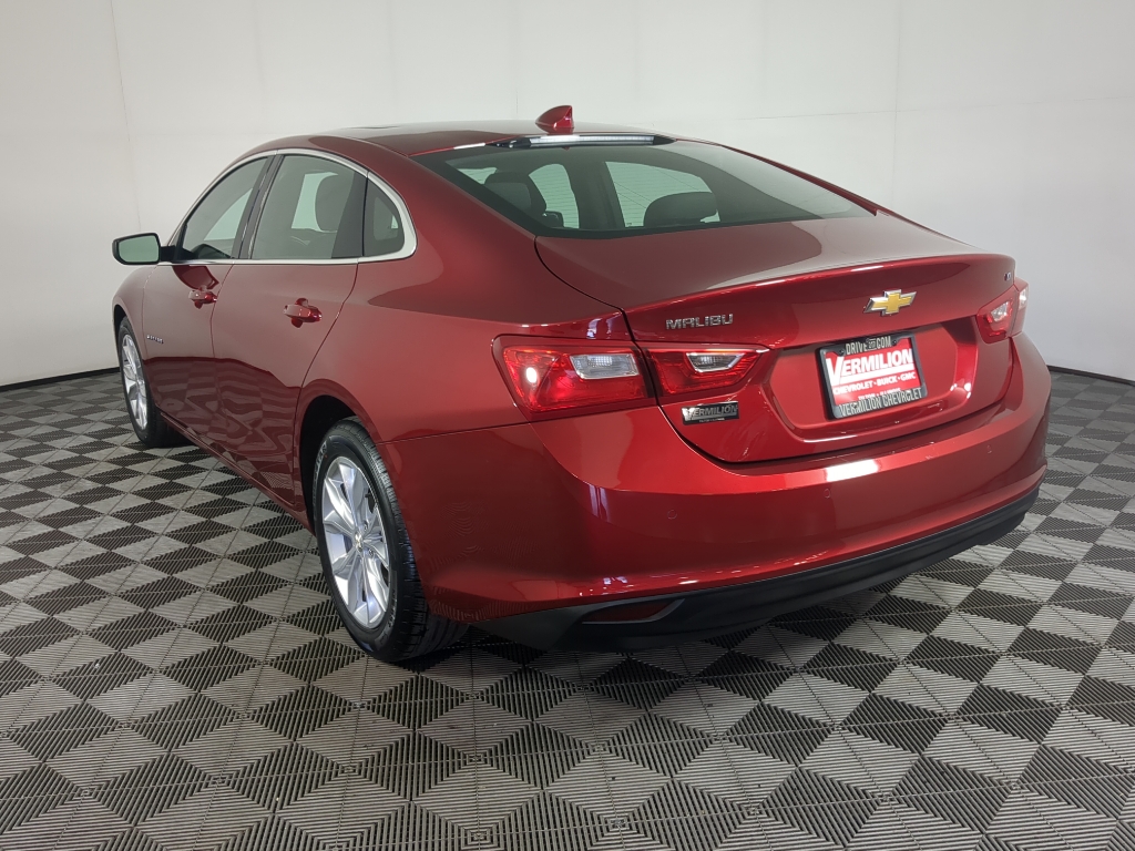 2024 Chevrolet Malibu 1LT photo 3