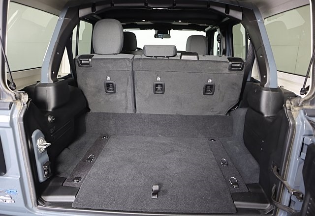 2024 Jeep Wrangler Willys 4xe photo 5