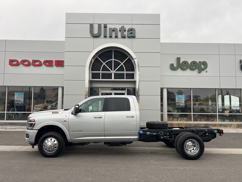 2026 RAM Ram 3500 Chassis Cab Big Horn's photo