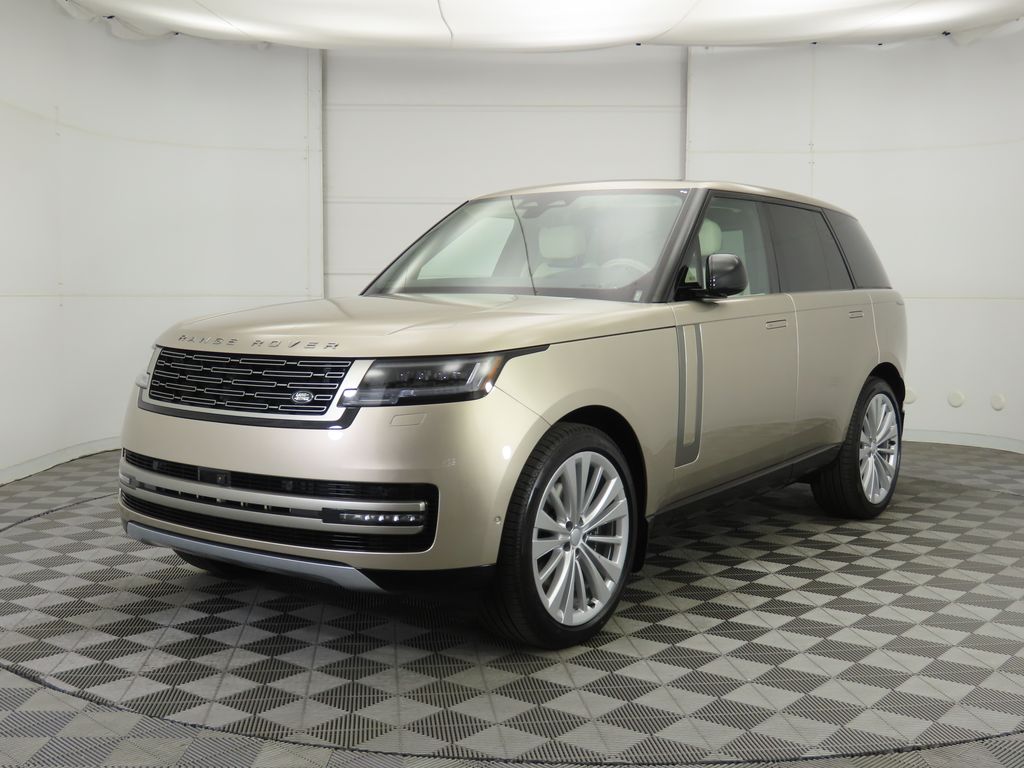 2025 Land Rover Range Rover SE's photo