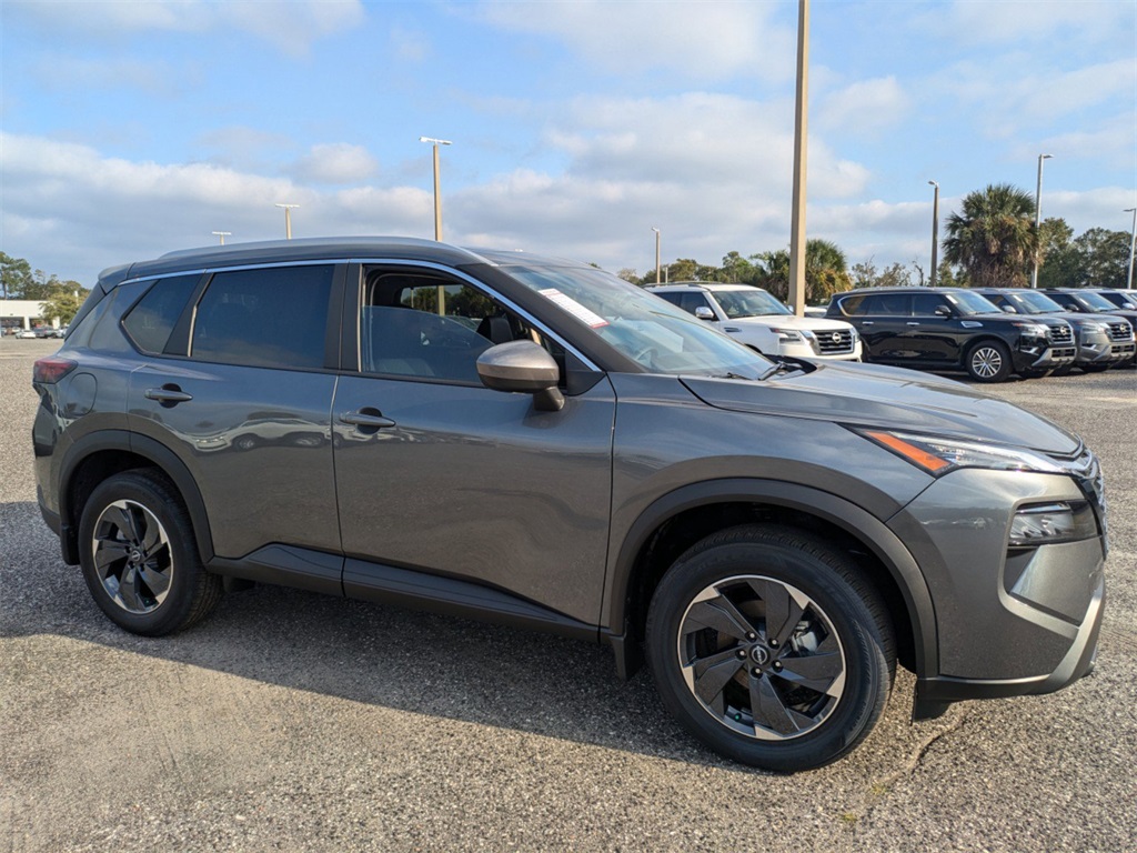 2025 Nissan Rogue SV photo 2